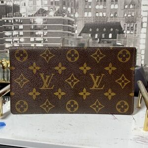 Authentic Louis Vuitton Rare Vintage Monogram checkbook holder